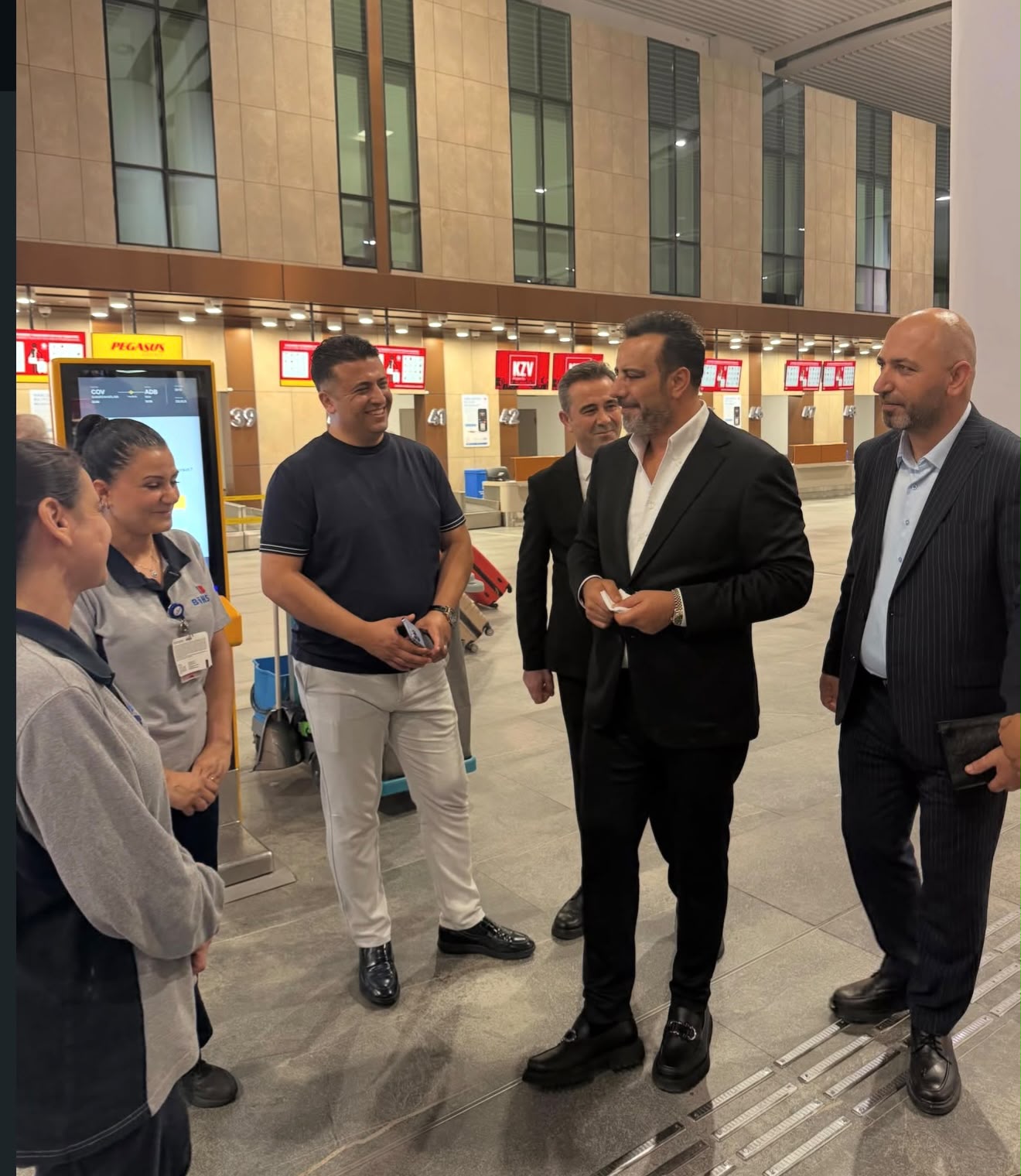 Arafat Bingöl :  Yat�r�mlar� Ve Vizyonu �le Türkiye�ye De�er Kat�yor